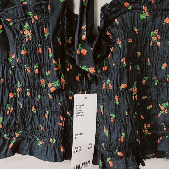 ✨NEW✨ URBAN OUTFITTERS Puff Sleeve Top - Picture 4 of 9